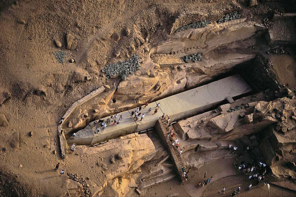 Asszuáni gránitbánya és befejeztlen obeliszk